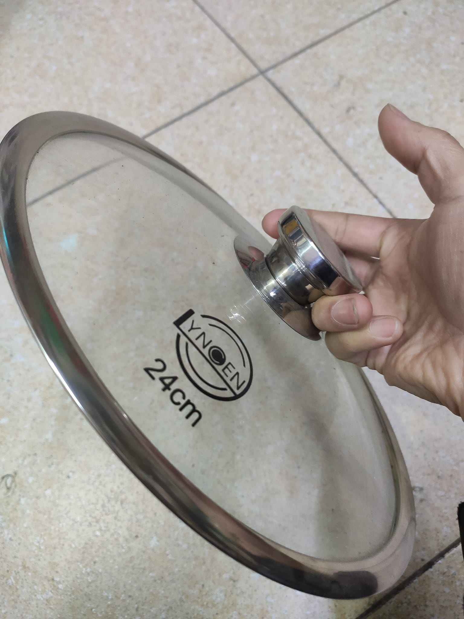 Nắp vung nồi chảo kính cường lực viền inox Lyncen xuất Nhật size 16/18/20/22/24/26/28/30cm