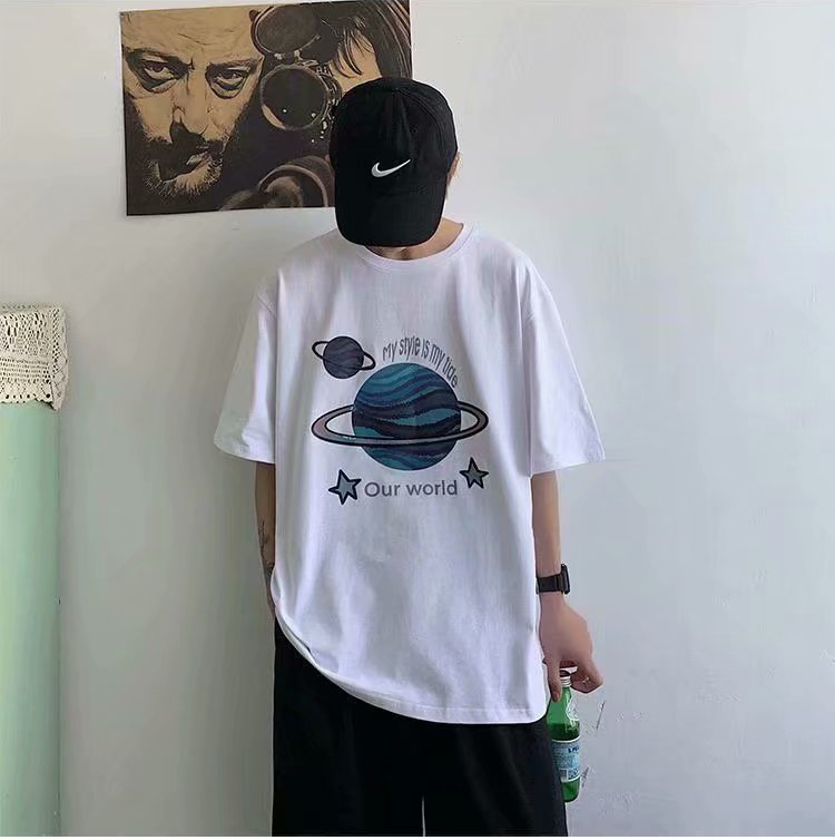 Áo Thun Ngắn Tay Dáng Rộng In Hình Hành Tinh 2 Màu