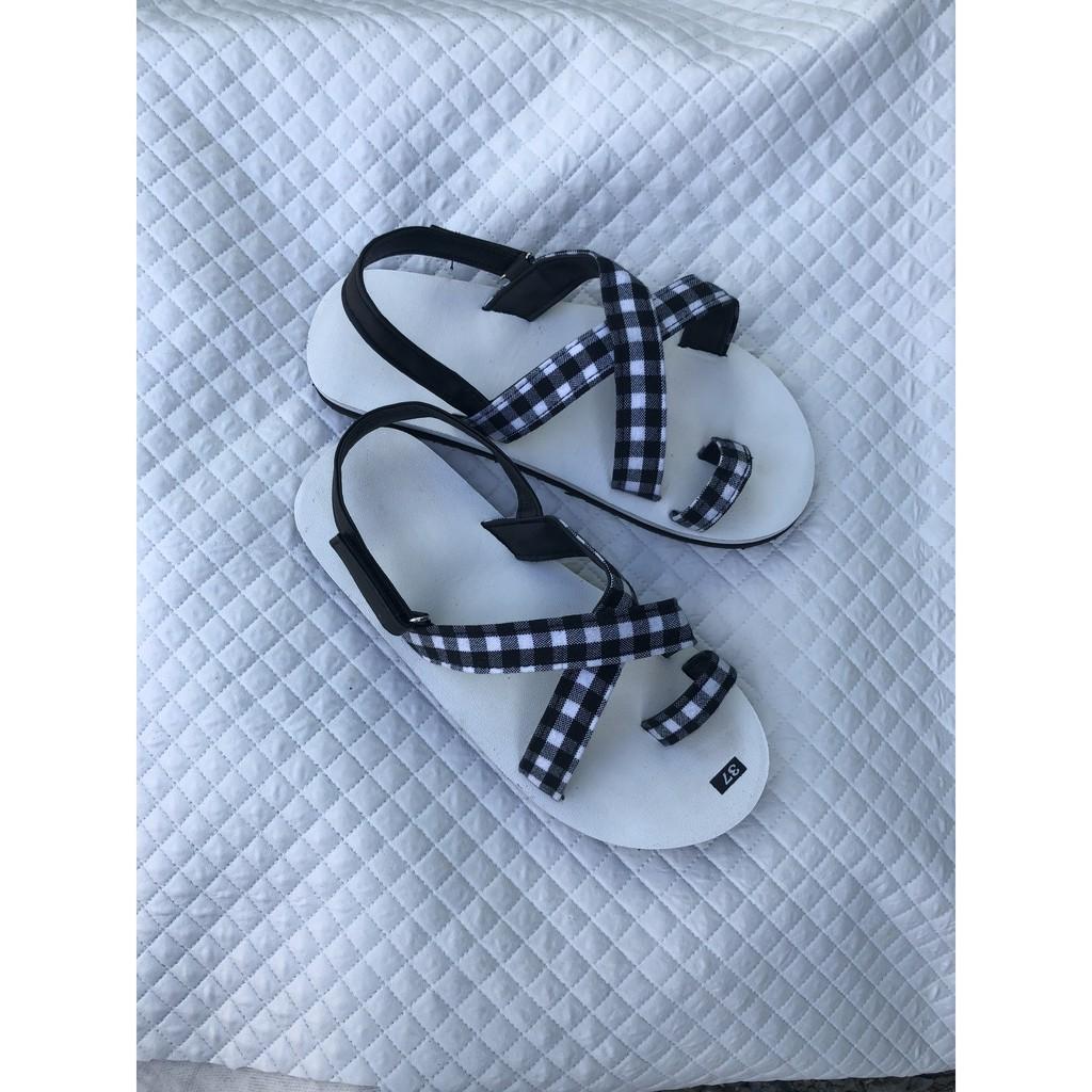 sandals nữ A24 ca rô size từ 35 nữ đến 42 nữ đủ màu đủ size nhắn tin để chọn thêm