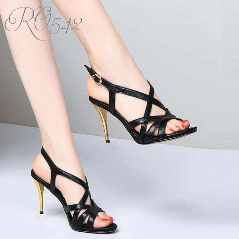 Giày sandal nữ cao gót 7 phân hàng hiệu rosata hai màu đen vàng thời trang ro542