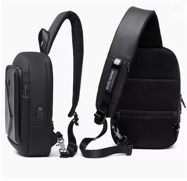 Túi đeo chéo đa năng có cổng tai nghe và cổng usb cho sạc dự phòng Artic Hunter cao cấp