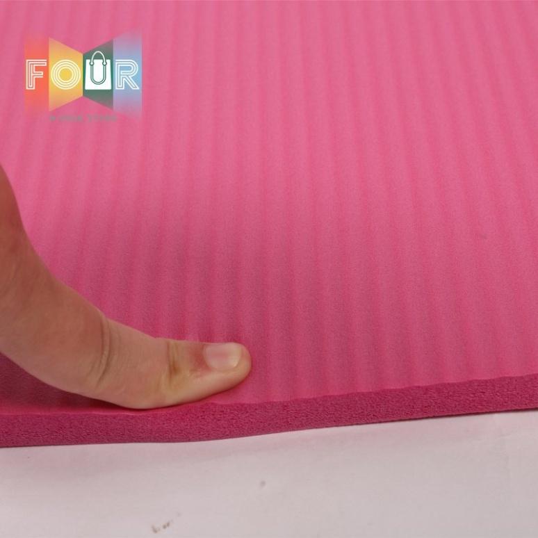 THẢM YOGA NBR KHÔNG TRƠN, TRƯỢT CHẤT LƯỢNG CAO 0.8cm TẶNG KÈM TÚI + DÂY ĐEO