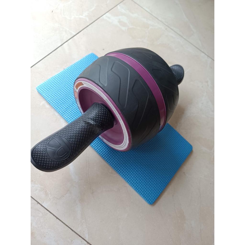 Con lăn tập bụng trợ lực, bánh xe tập bụng có lò xo trợ lực đốt mỡ bụng hiệu quả tặng kèm thảm lót gối