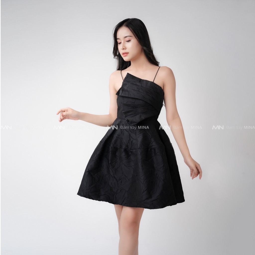 Đầm gấm đầm đen hai dây dáng xoè nơ ngực dự tiệc đi chơi dạo phố sang trọng (CÓ ĐỆM NGỰC) - MN127 - Đầm Váy Mina