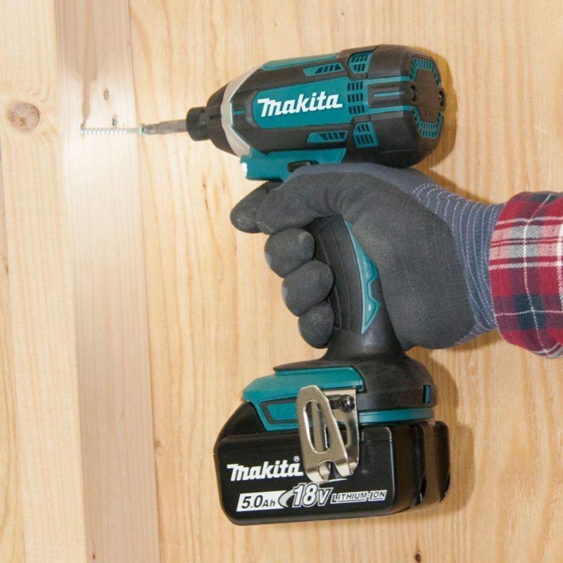 MÁY VẶN VÍT DÙNG PIN MAKITA DTD152RME - HÀNG CHÍNH HÃNG