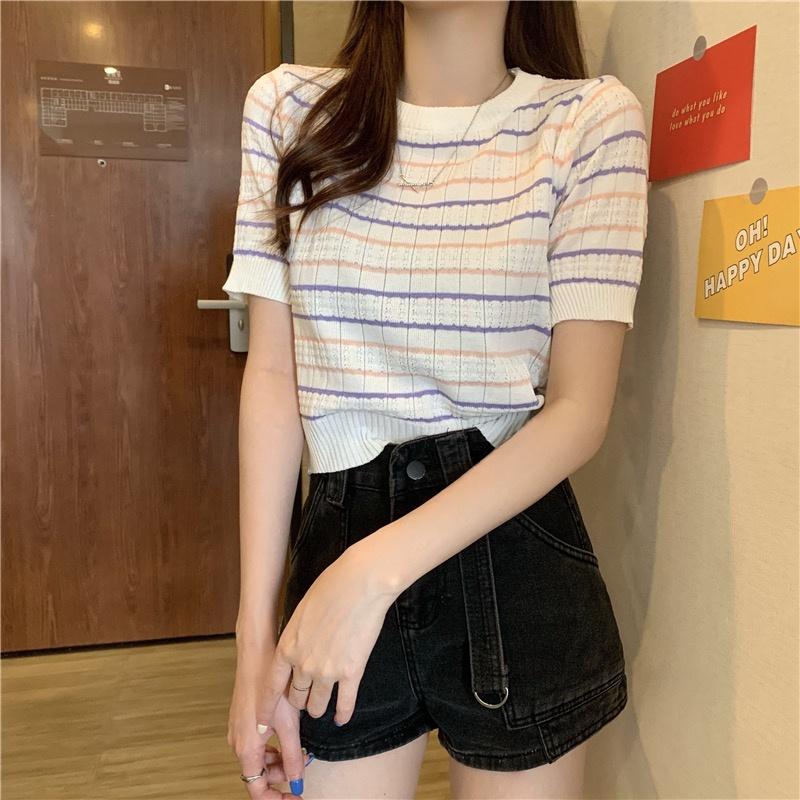 MS240 Áo len cộc tay cổ tròn kẻ ngang bo gấu