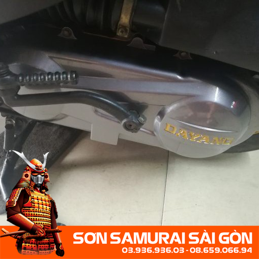 Sơn SAMURAI KUROBUSHI H177* MÀU BẠC VOSTOK chính hãng dành cho xe máy