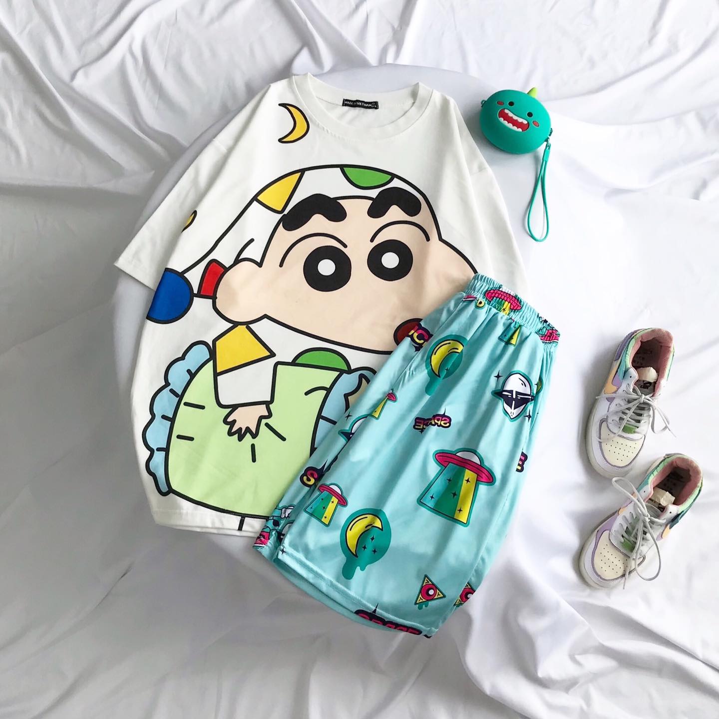 Quần Short Cartoon Unisex, Quần Đùi Hoạt Hình Loang Màu Phiên Bản Mới - MM