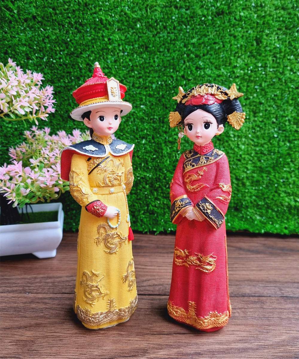Bộ 02 tượng Hoàng Thượng - Hoàng Hậu cổ trang size nhỏ 18cm