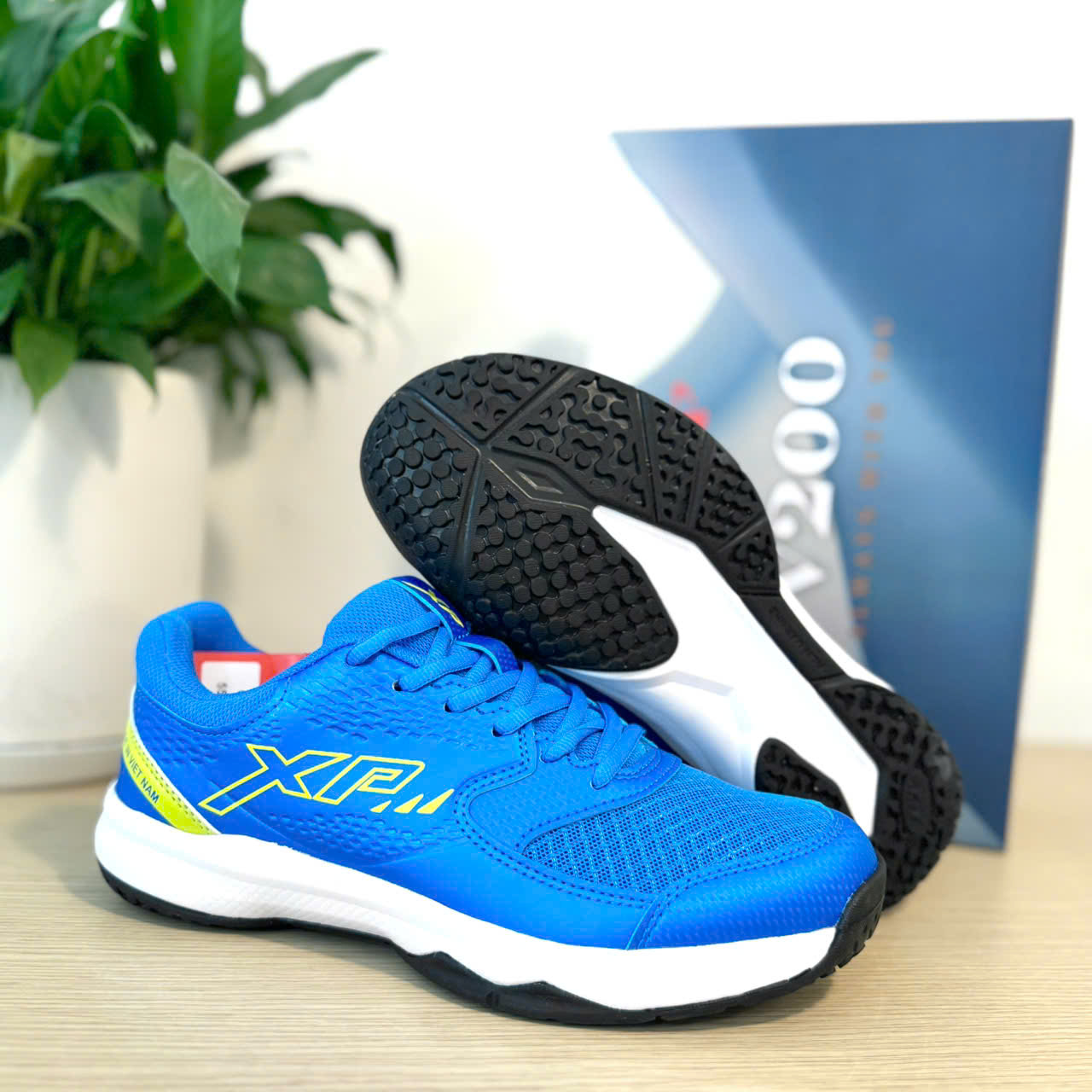 Giày thể thao đa năng XP V200 Nam chuyên chơi cầu lông, bóng chuyền hơi, bóng bàn, pickleball... giá rẻ - hàng chính hãng