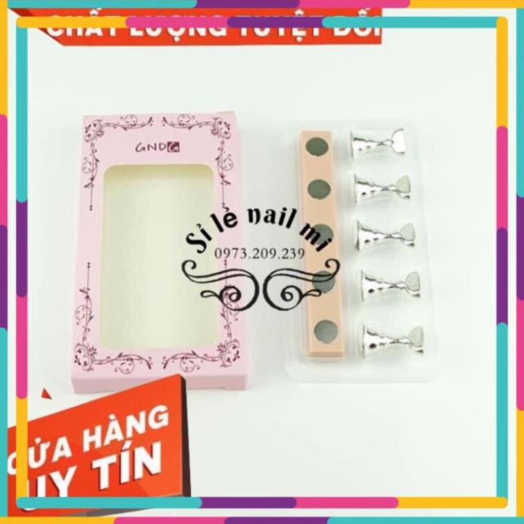 đế móng để làm nail box hoặc tập sơn có nam châm