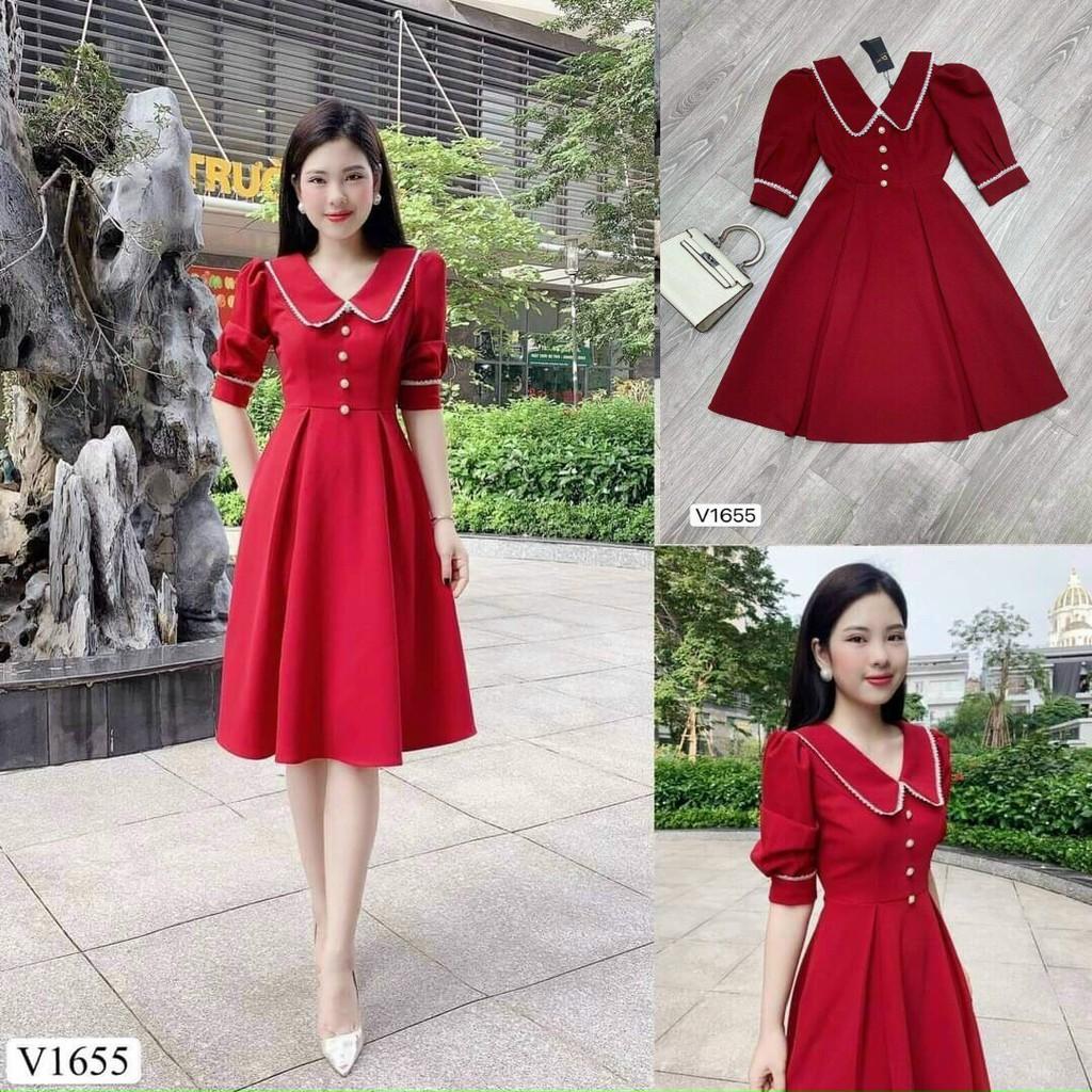 Đầm xoè cổ viền tay phồng đính nút duyên dáng