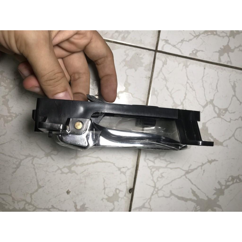 Tay mở cửa trong Kia Sportage 2011-16 giá 01 cái