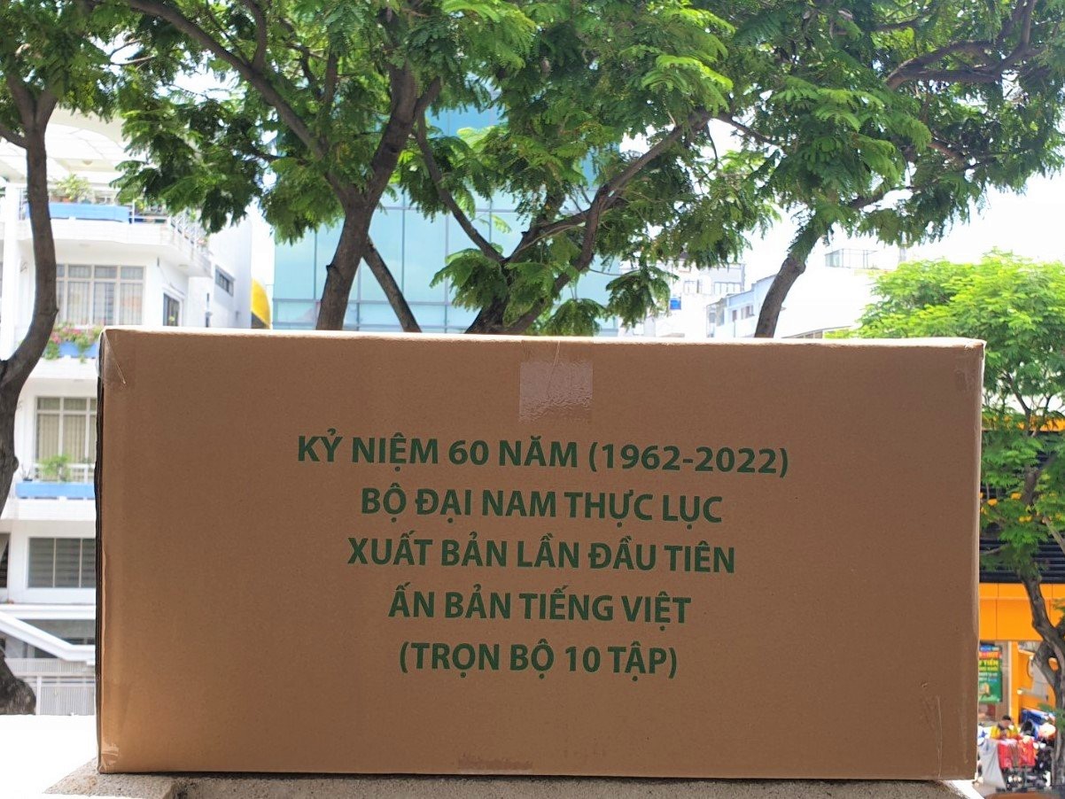 ĐẠI NAM THỰC LỤC - 10 TẬP (Gồm 03 Boxes Bìa Cứng)