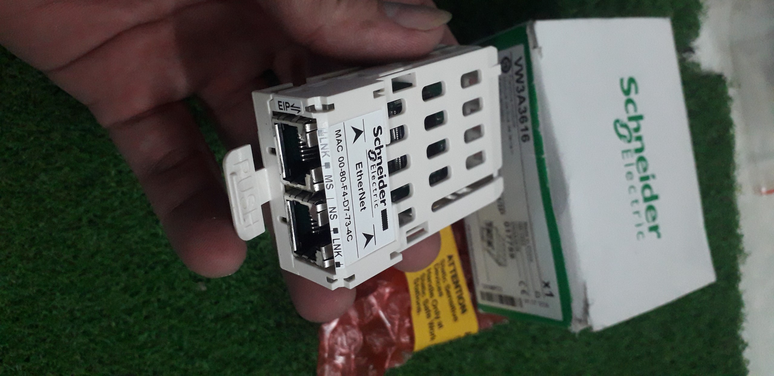 VW3A3616 - Module truyền thông Ethernet TCP/IP Schneider