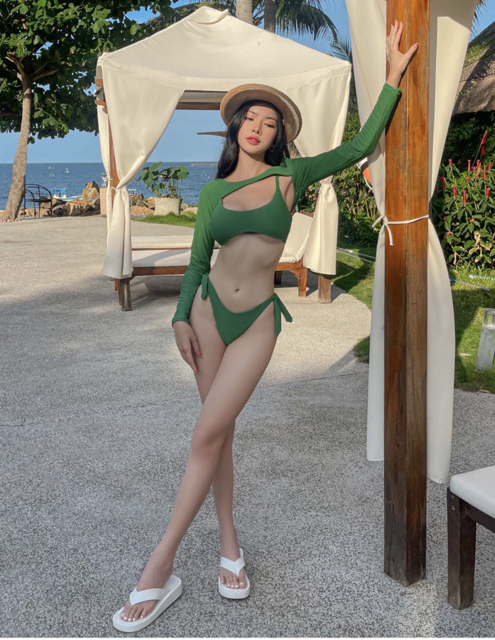 Đồ bơi nữ cao cấp dạng hai mảnh áo chữ U phối áo cover tay dài sexy - Xanh lá cây - VS180_GN