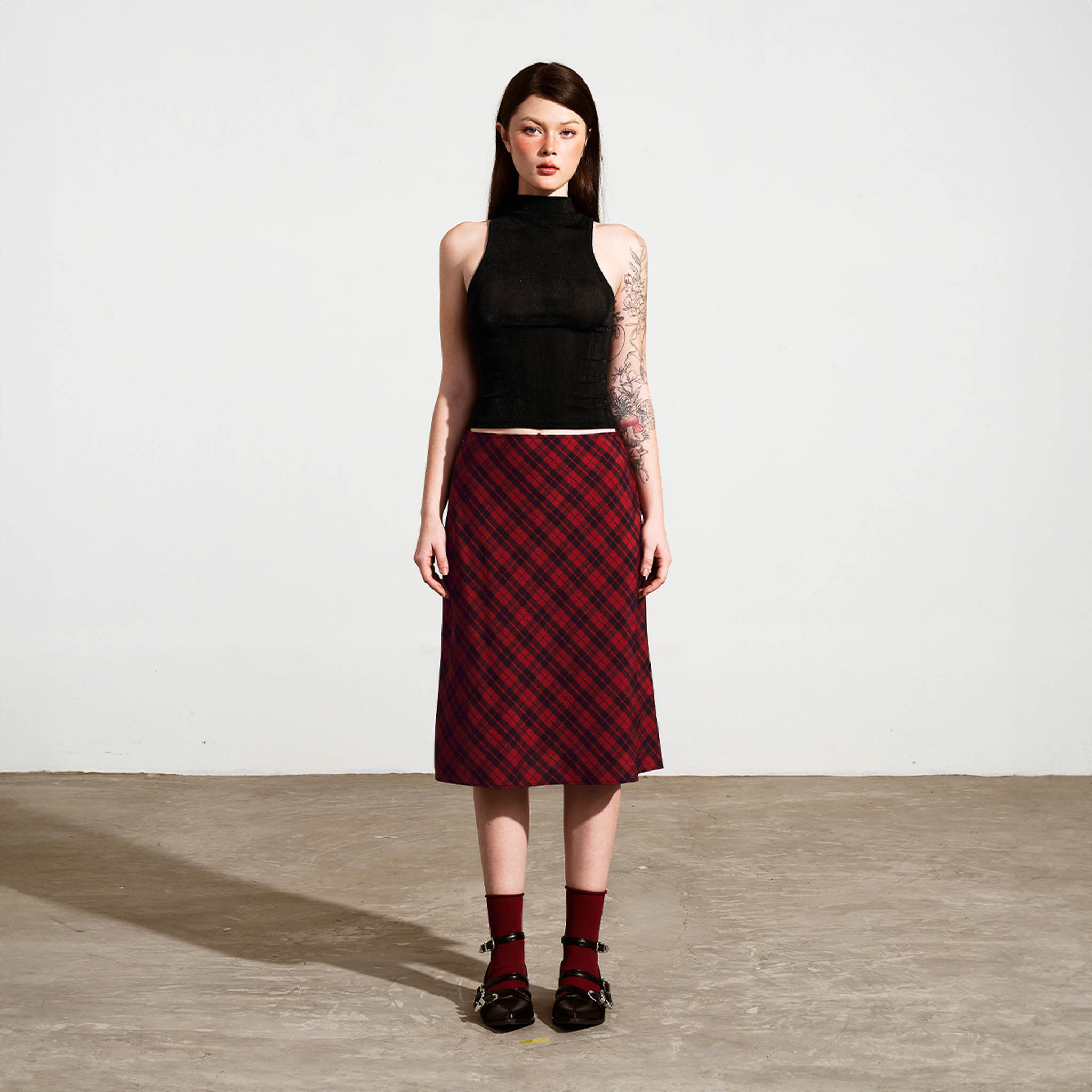 DOTTIE - Chân váy caro dáng lửng - Đỏ - S0193