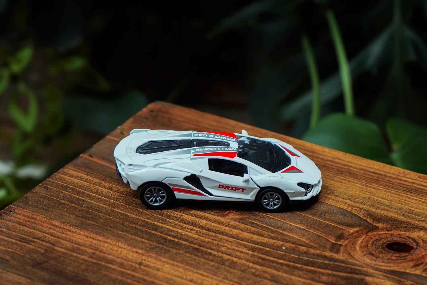 Đồ Chơi Mô Hình Xe Hợp Kim Chạy Đà - Alloy Pull Back Car - Toys&amp;Joys 53251 - Xe Đua L Hai Cửa - Màu Trắng