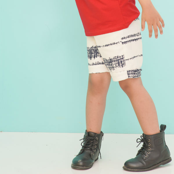 Quần Shorts Bé Trai Sọc Ugether UKID221 - Trắng