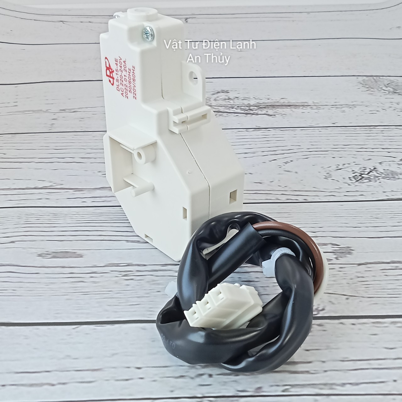 Công tắc khóa cửa máy giặt TOSHIBA cửa trên D980 3 chân 220V RF DLS-15-4E