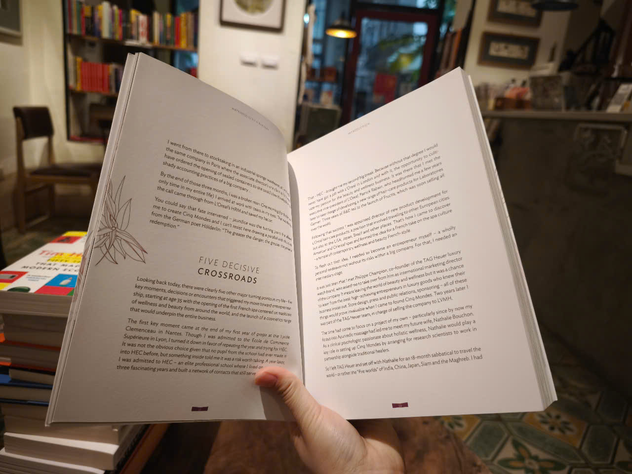 Sách - Happiness Within the Skin: The Secrets of Holistic Beauty by the Founder of Cinq Mondes Spas by Jean-Louis Poiroux