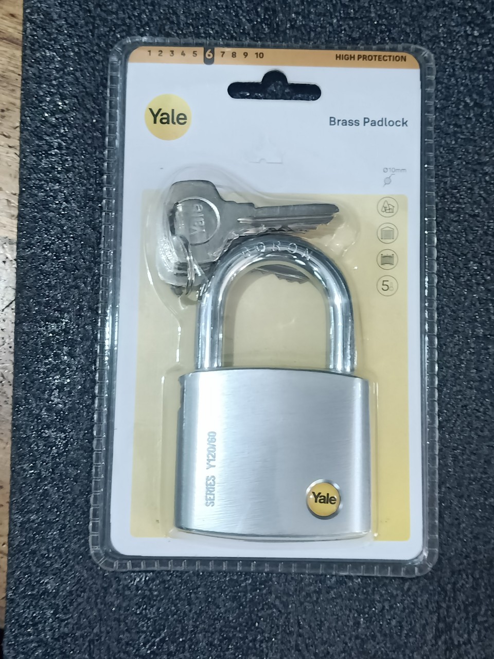 Khóa Yale Y120/50/127/1 Chìa Răng Cưa - Thân Đồng Mạ Crome Rộng 50mm
