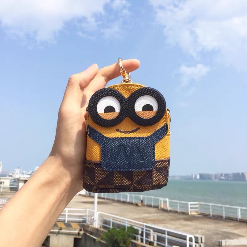 Túi Xách Đeo Chéo Mini Hình Minion Cute Chất Da Mềm Kèm Hộp Siêu Xinh