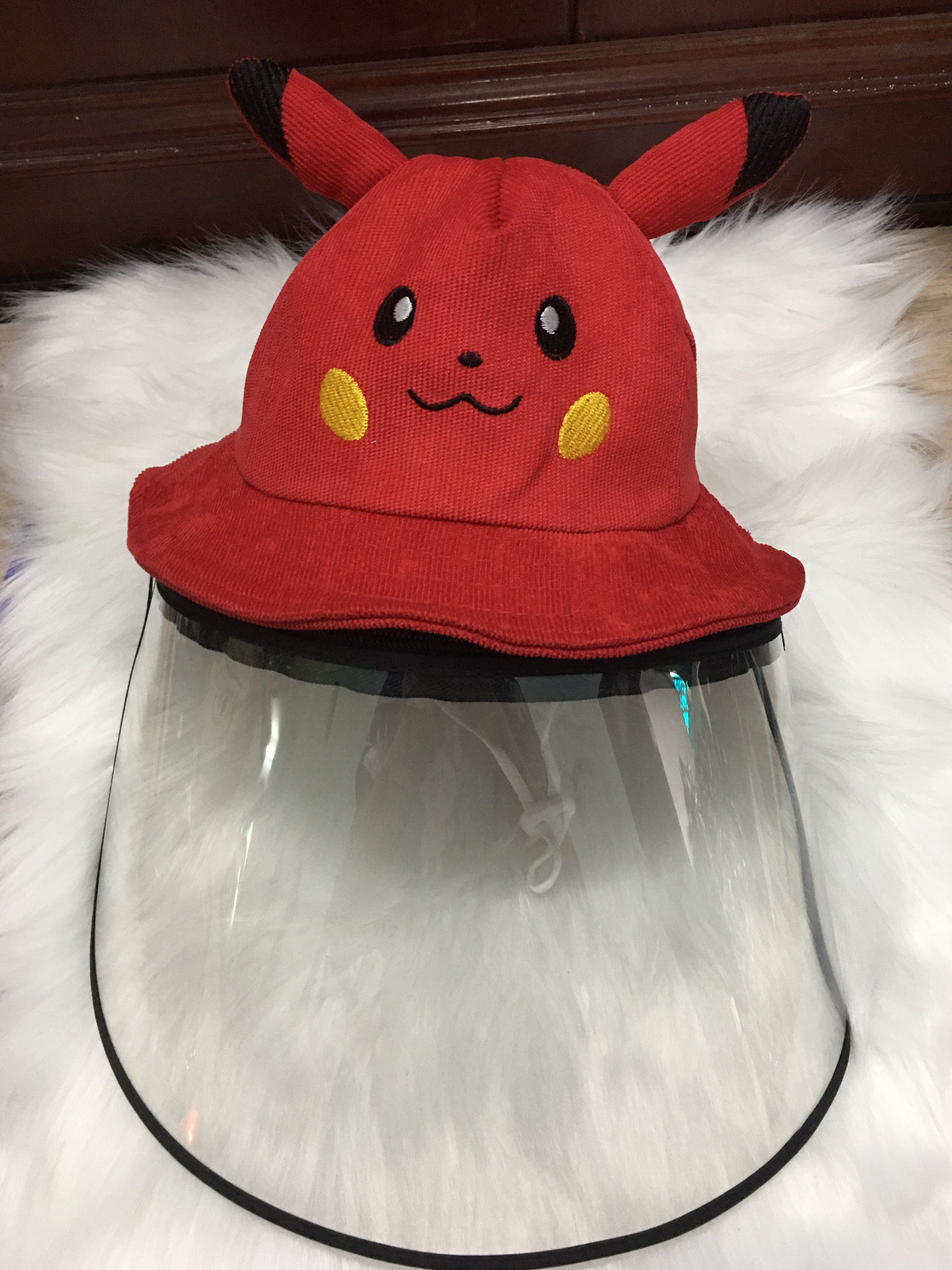 Mũ, nón PIKACHU cho trẻ em có tấm kính trong suốt chống dịch, chắn khói bụi CHO BÉ 3-8 tuổi