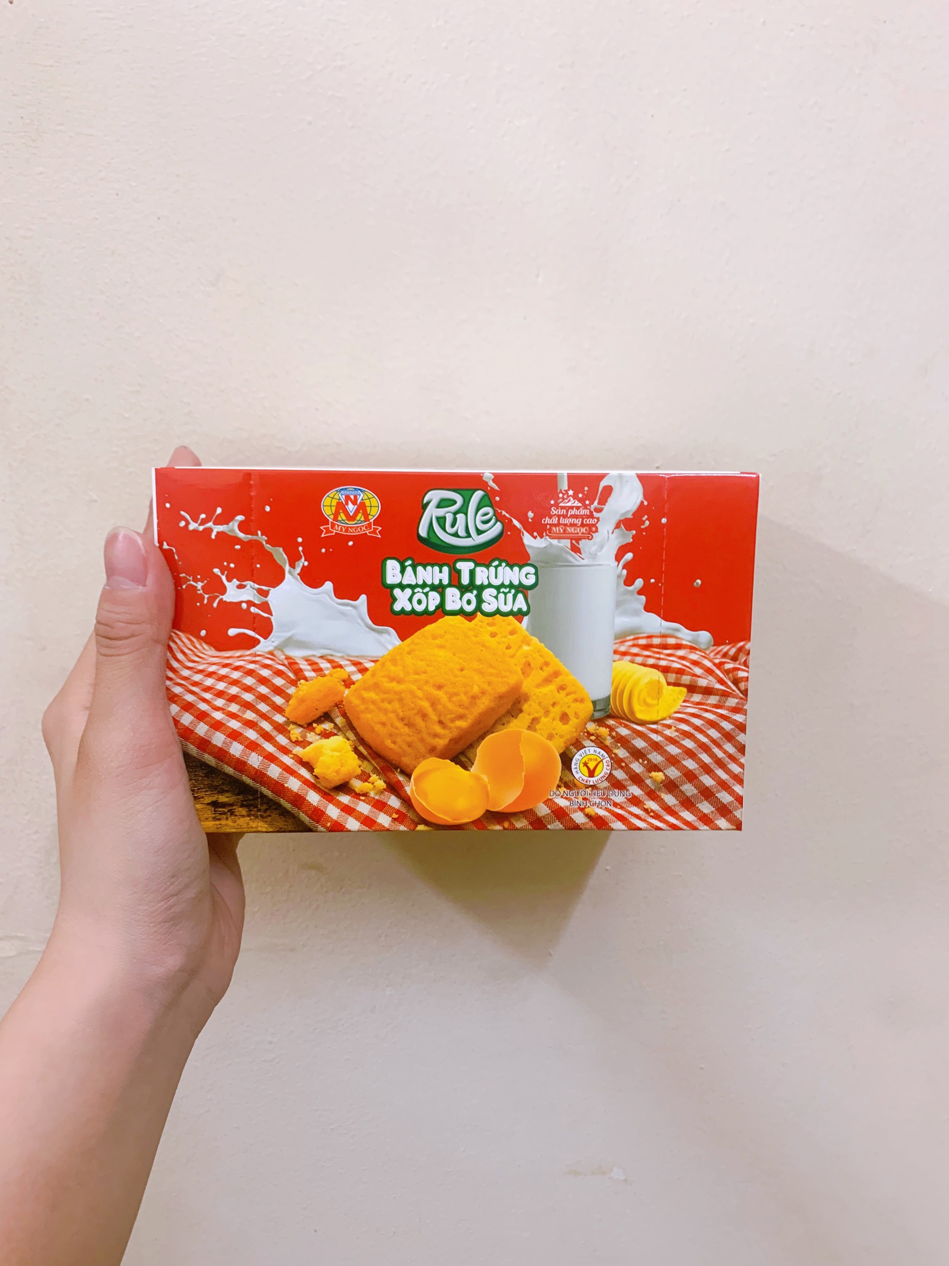 Rule - 180g Bánh Trứng Xốp BƠ SỮA tươi MỸ NGỌC, bổ dưỡng với SỮA TƯƠI &amp; TRỨNG - thơm thơm BƠ - tan ngay trong miệng