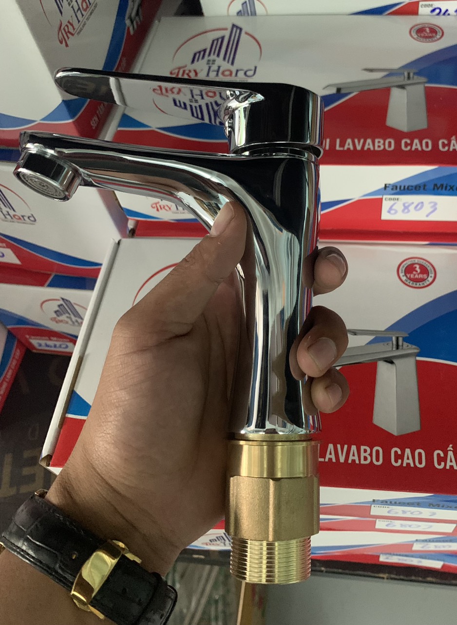 Vòi eo lavabo nóng lạnh đồng thau Try Hard 6803 nặng 573gr