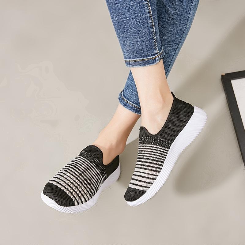 2020 Fashion women outdoor soft running sneakers casual sport shoes