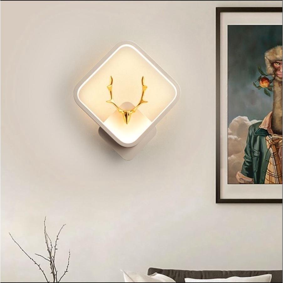 Đèn trang trí gắn tường phòng ngủ, phòng khách LED hình nai 3 màu ánh sáng