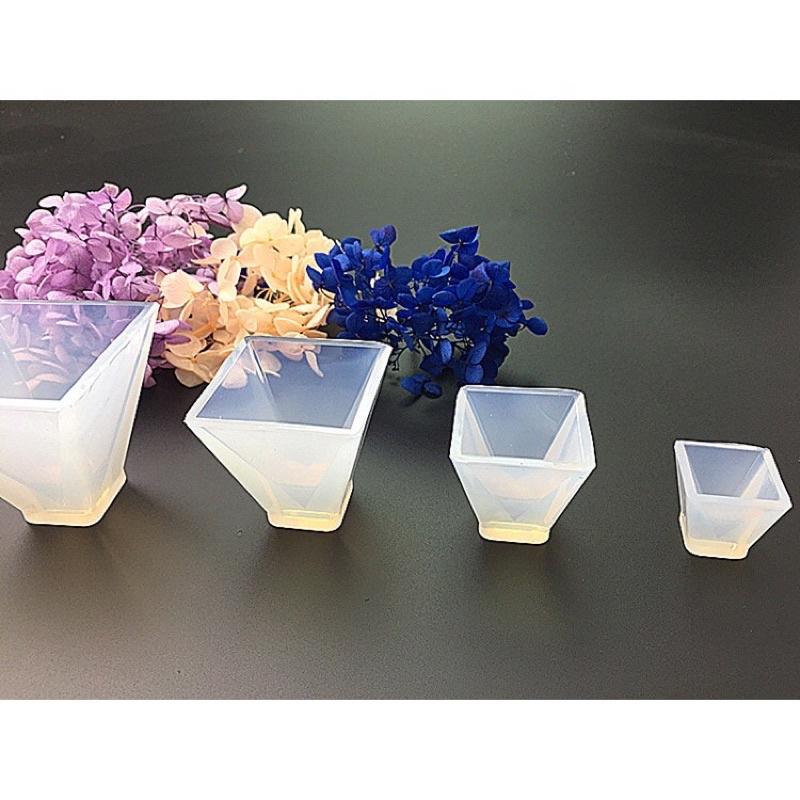 Khuôn Silicone Hình Kim Tự Tháp Nhỏ 5 cm - Trường Thịnh Sài Gòn