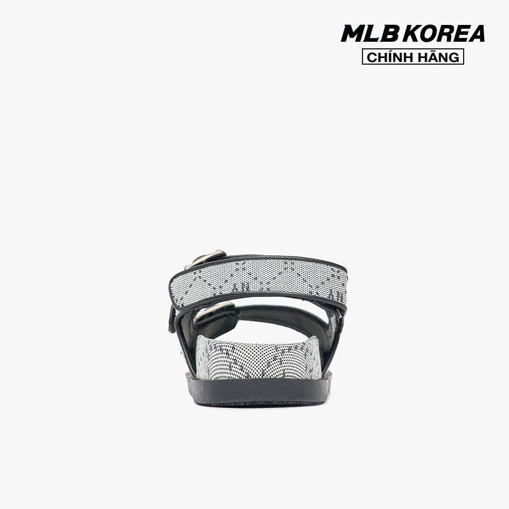 MLB - Giày sandals unisex đế thấp quai ngang Jacquard Diamond Monogram 3ASDCSJ33-50BKS