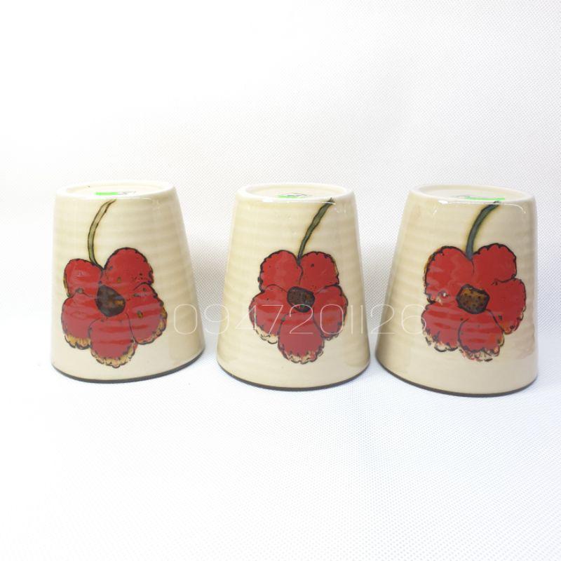 Cốc ly sứ dáng trụ vẽ bông hoa đỏ 3D 280ml H10 × D9cm 280ml. Cốc ly sứ Bát tràng