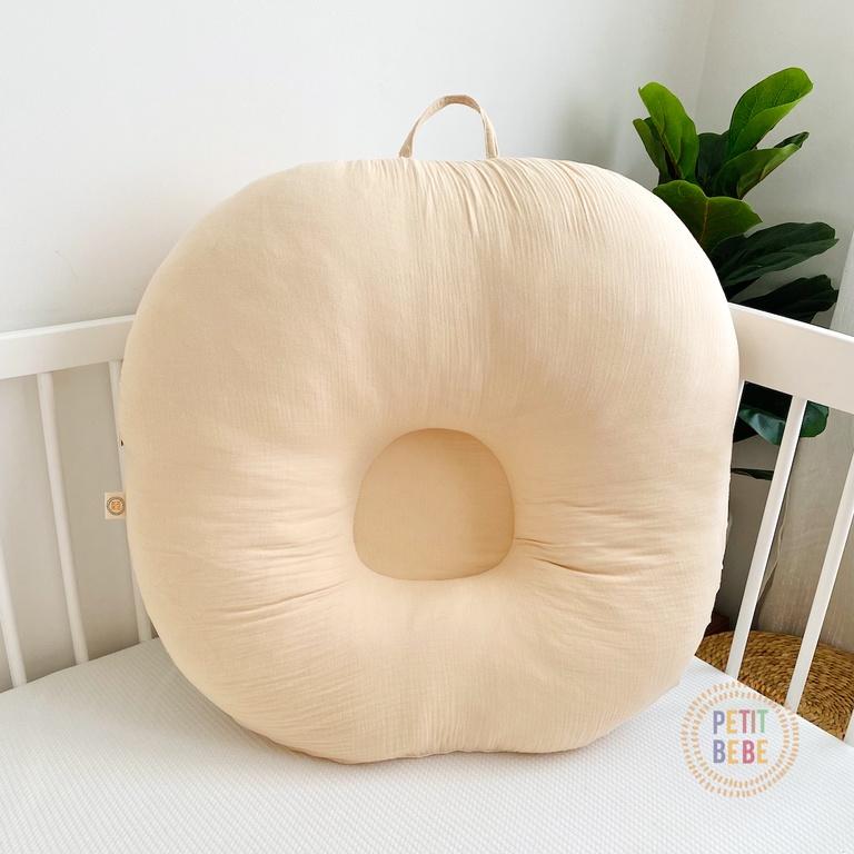 Gối chống trào ngược 2 mặt PETIT BEBE màu be muslin thấm hút