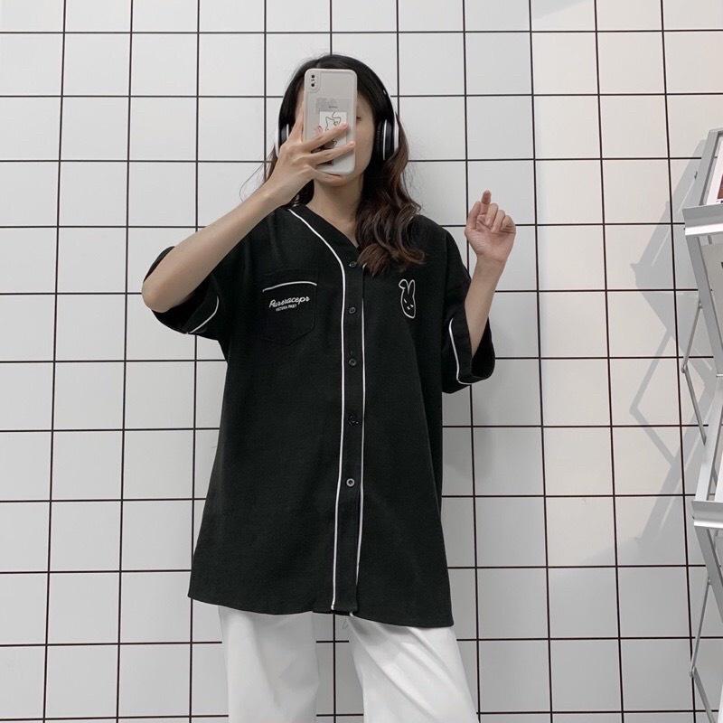 Áo Sơ Mi Tay Lỡ THÊU THỎ Chất Kate Form rộng Unisex Nam/Nữ Phong Cách Hàn Quốc Ulzzang