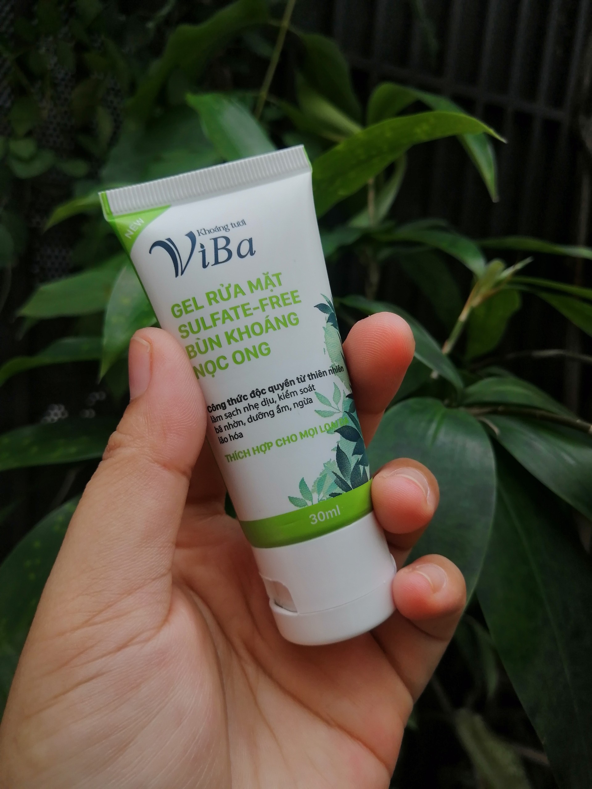 BKRM - Gel Rửa Mặt Sulfate-Free Viba Bùn Khoáng Nọc Ong