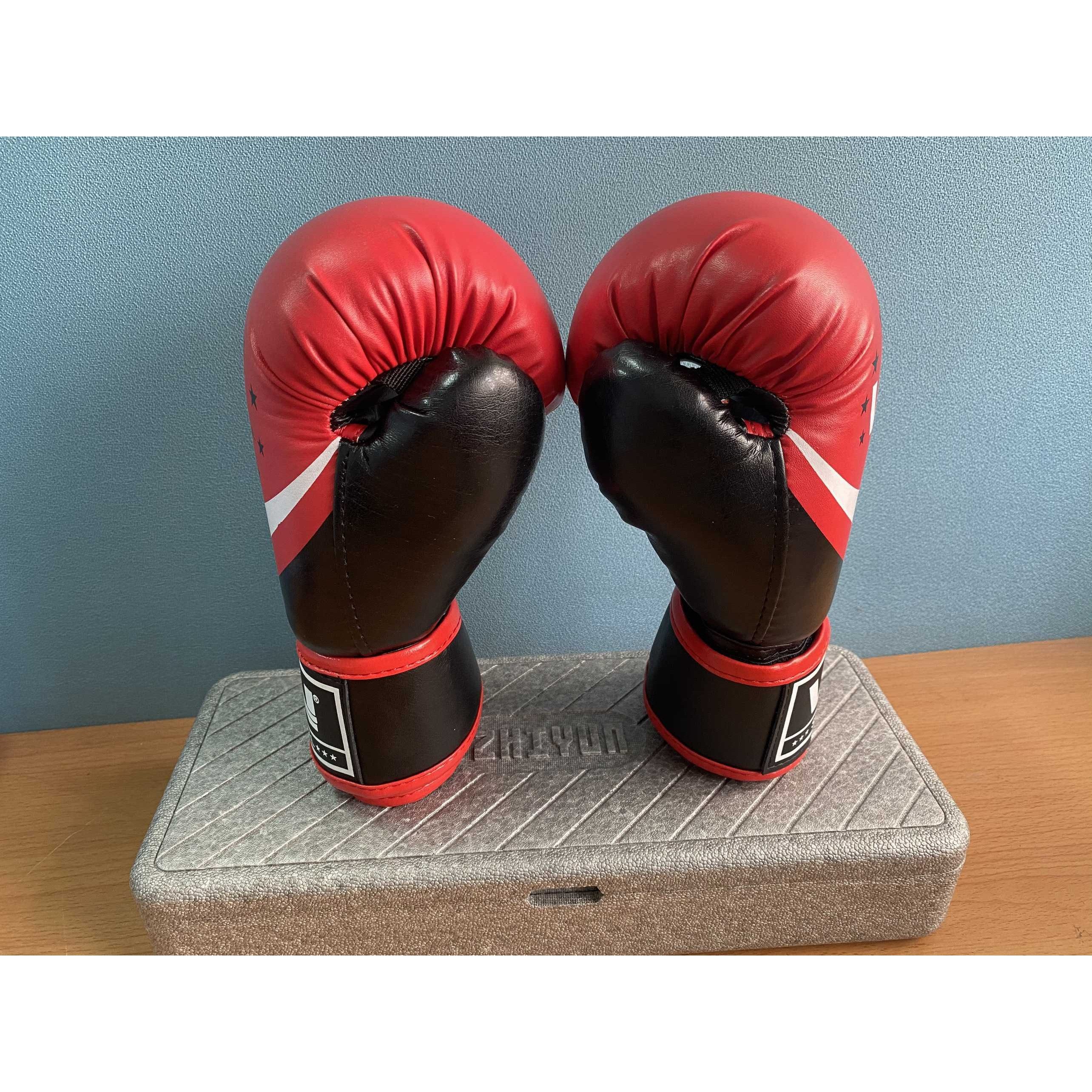 Găng tay boxing VN - syntey leather foam molding