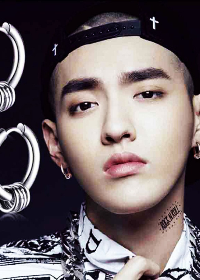 Khuyên tai nam T.O.P Kpop cá tính
