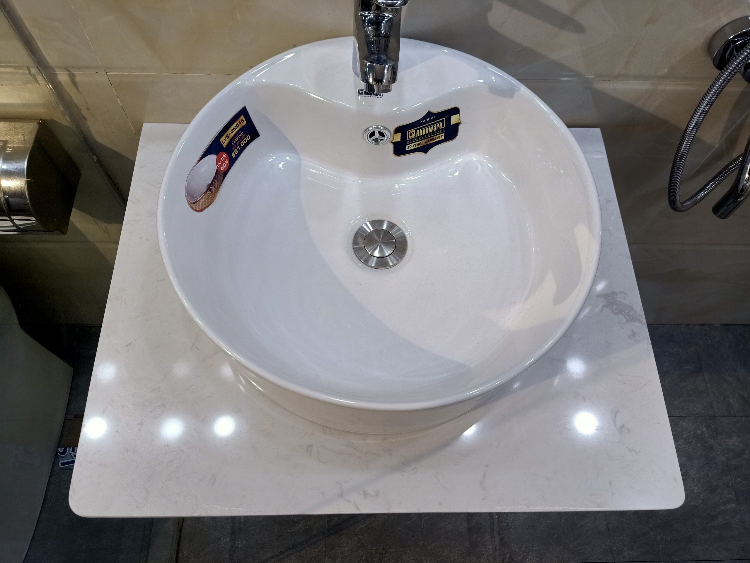 Mặt đá Lavabo bằng đá Granite siêu đẹp, sang trọng, tiết kiệm diện tích - Vân trắng - Dài 70 cm