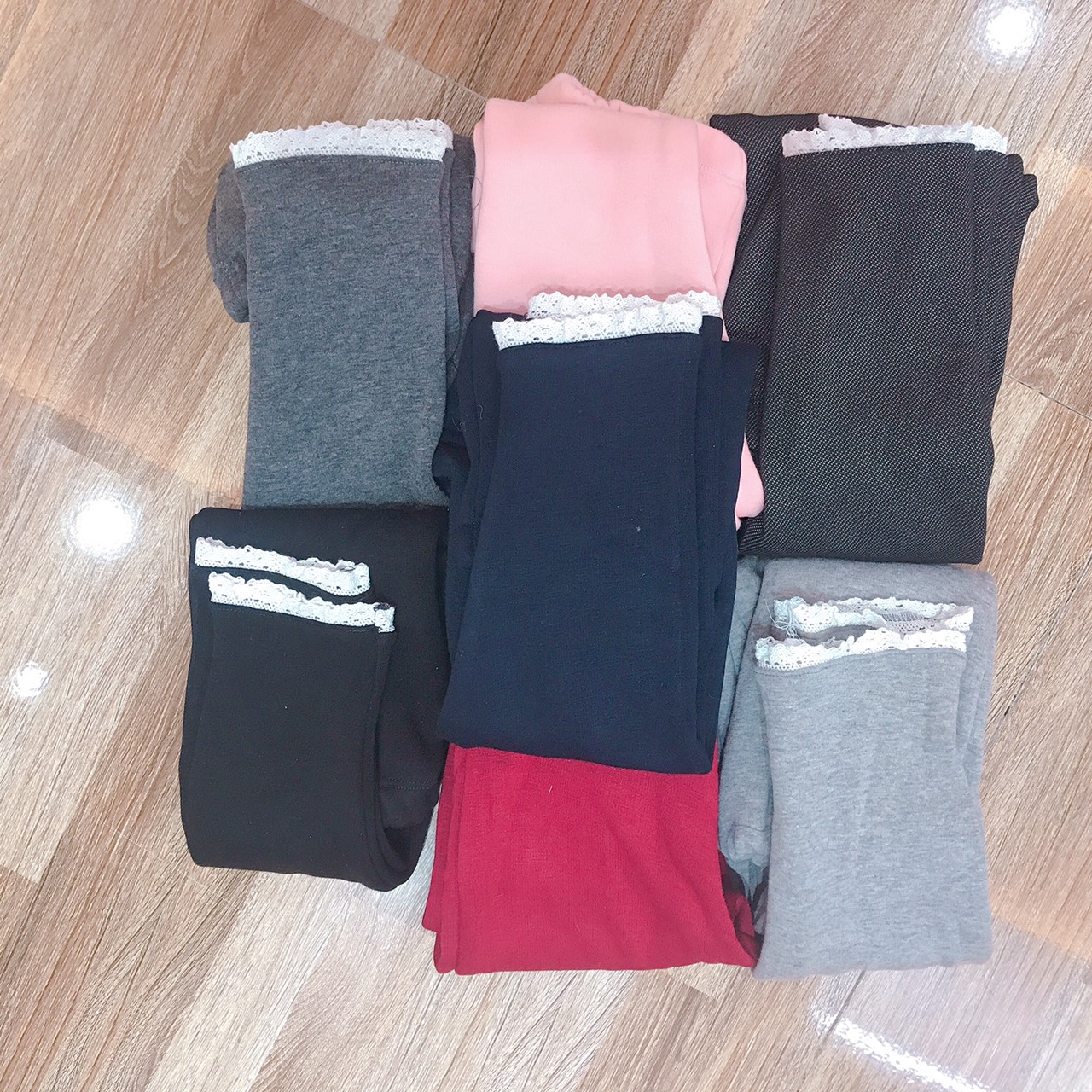 COMBO 2 QUẦN LEGGING LÓT LÔNG CHO BÉ GÁI TỪ 13 KG ĐẾN 18 KG CHẤT DẦY DẶN CO GIÃN TỐT