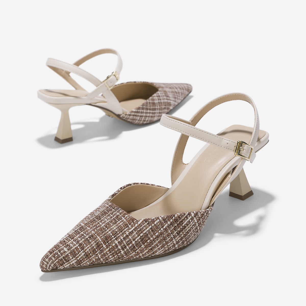 Giày Bít Mũi Nhọn Kitten Heel Phối Vải Tweed - BMN 0639