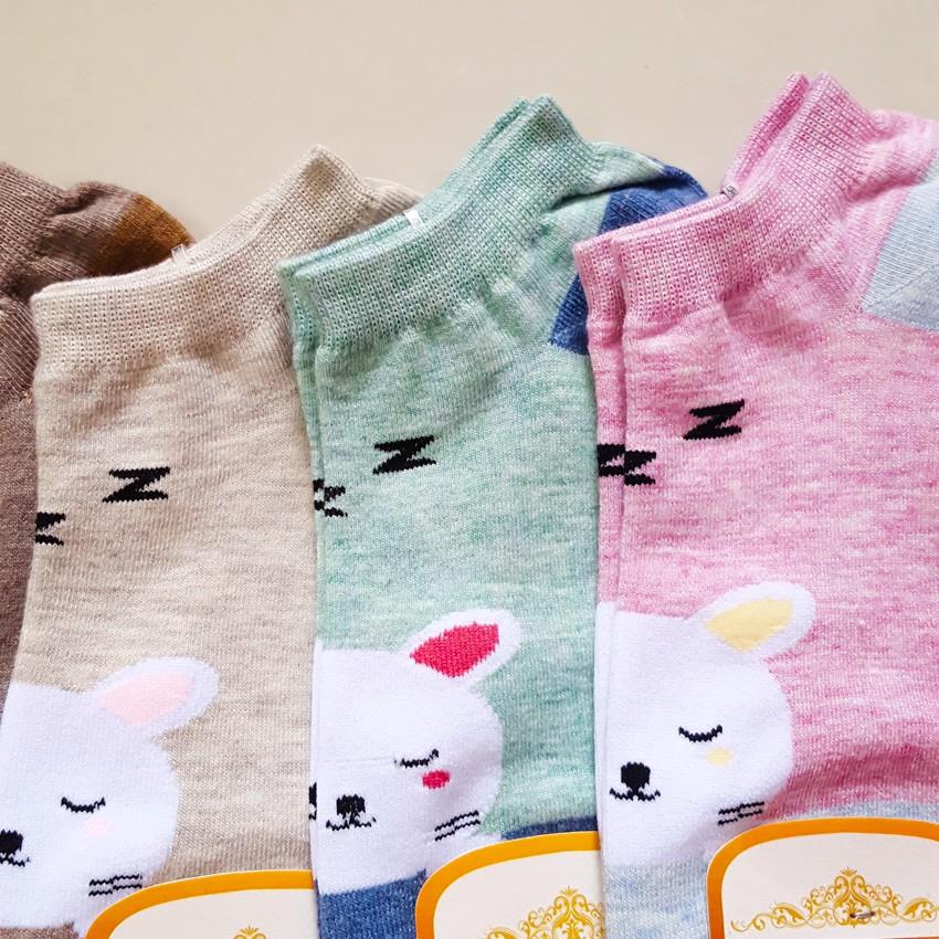 Combo 2 đôi tất cổ trung, công nghệ nano khử mùi và chống hôi chân hiệu quả.