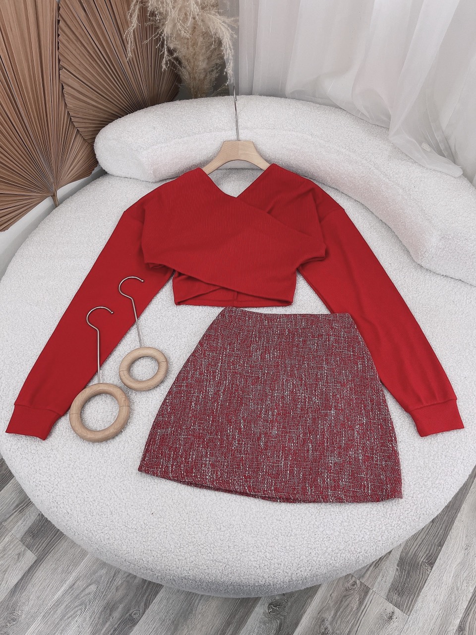 SET ÁO CROPTOP LEN TAY DÀI + CHÂN VÁY NGẮN ĐỎ GIÁNG SINH NOEL