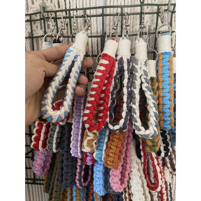 Quà cưới handmade Móc khóa Macrame nhiều màu, inbox chọn mẫu