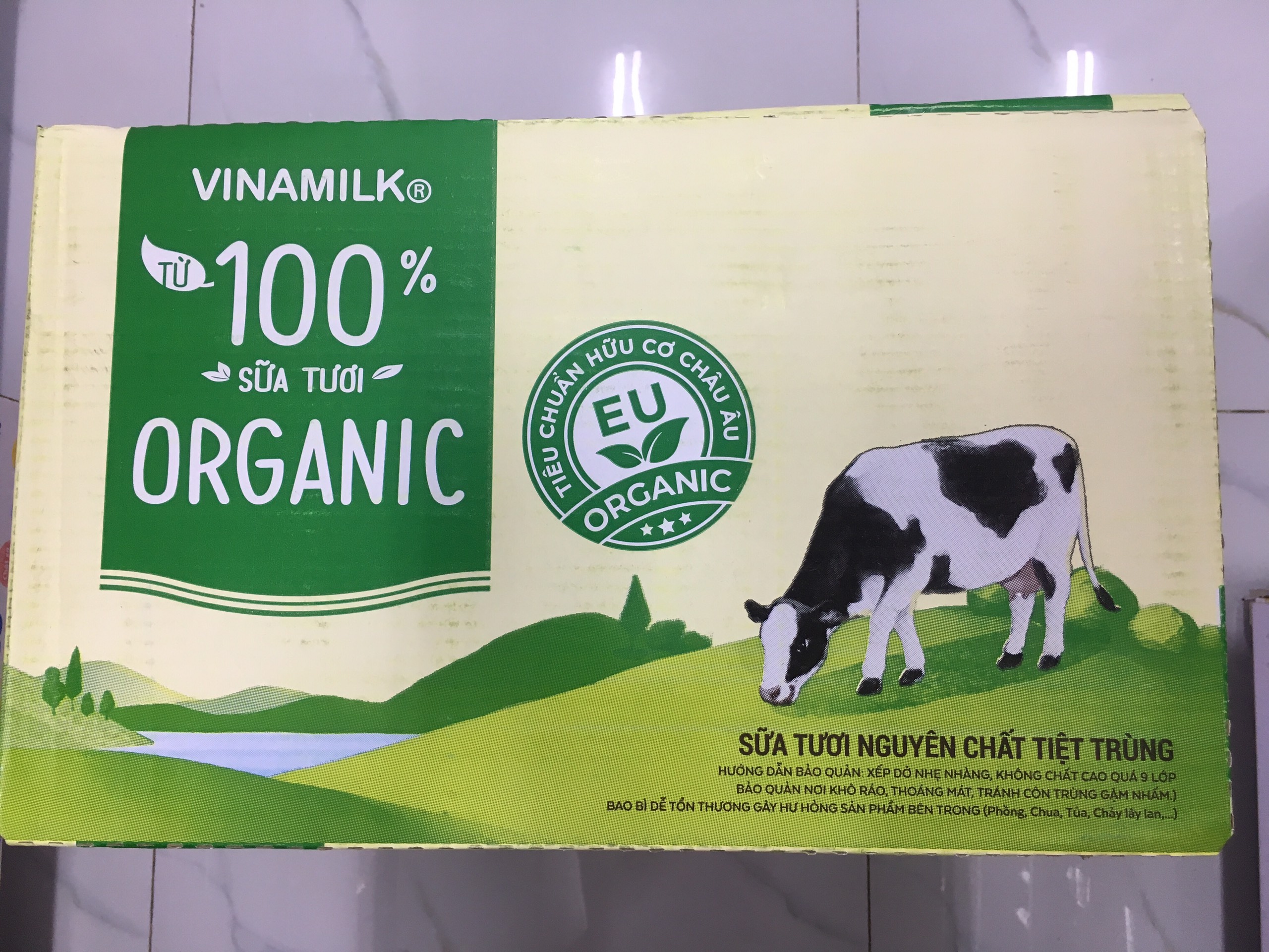 Thùng 48 Hộp Sữa Tươi Tiệt Trùng Vinamilk 100% Organic Không Đường 12 lốcx180ml-Mẫu mã mới