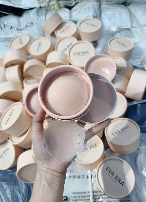 Dán Ti Eva Bra Silicon Hộp 3 Cặp Thông Hơi Tiện Lợi Tàng Hình