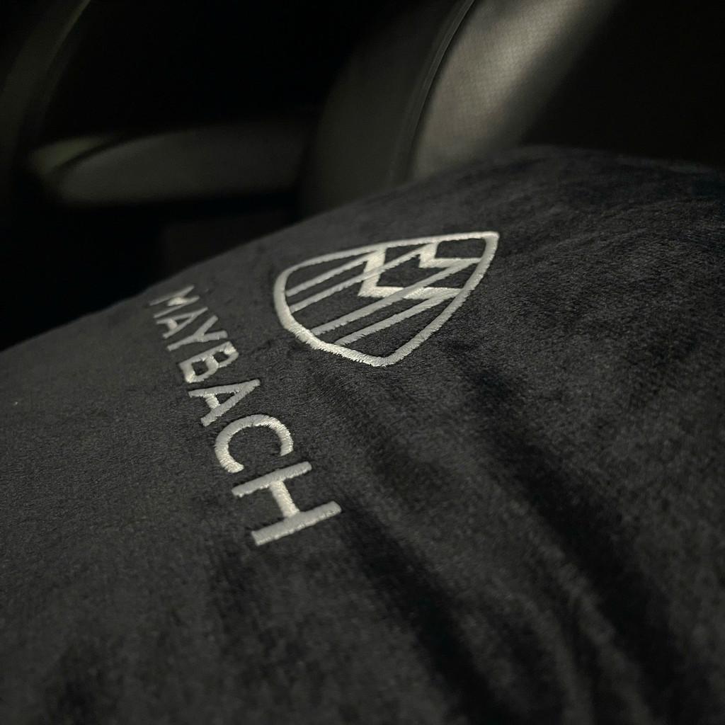 Gối và chăn (mền) 2 trong 1 (logo MAYBACH CAO CẤP) - Sử dụng làm tựa lưng, chăn đắp văn phòng