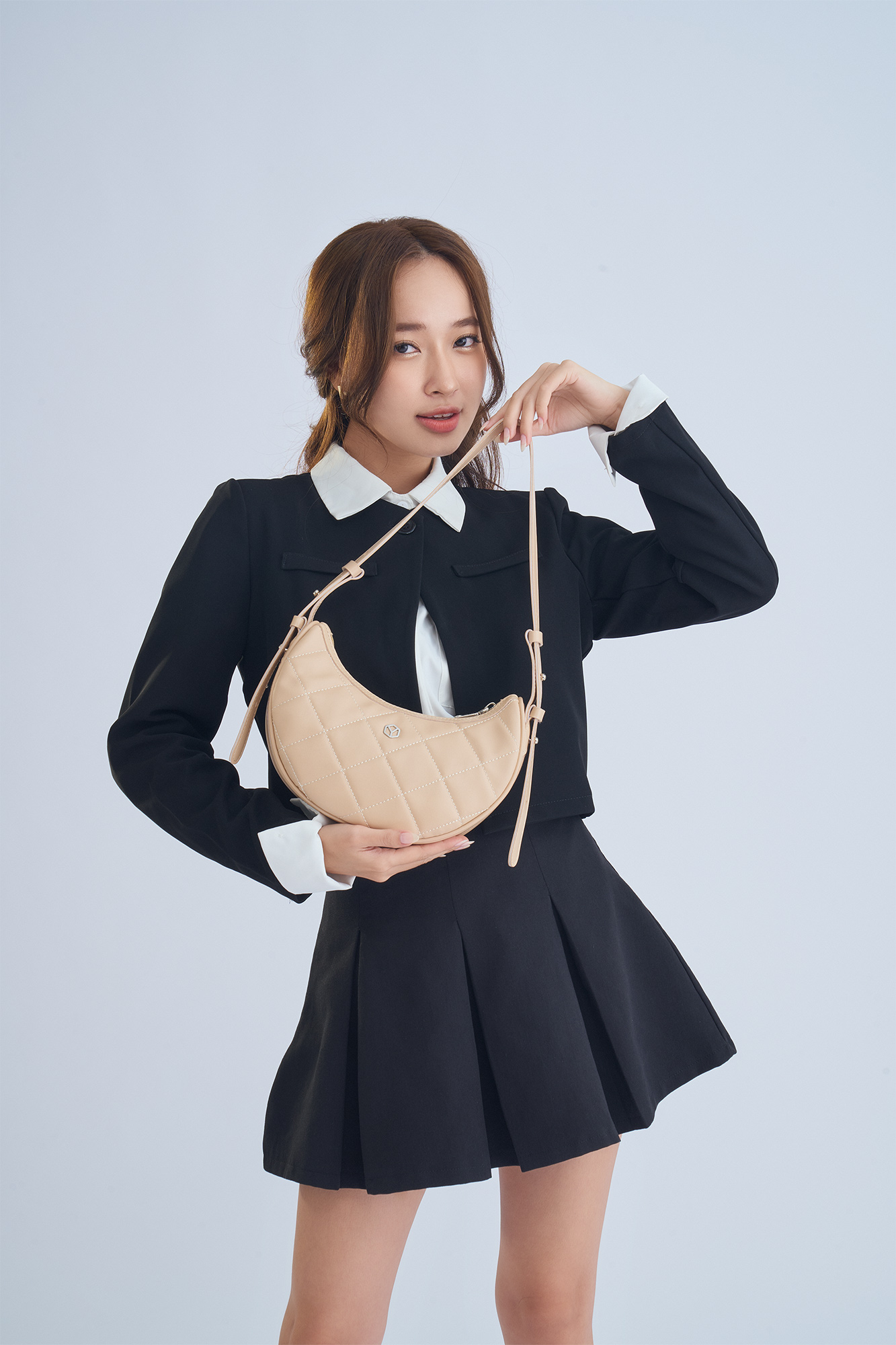 Túi Yuumy ( Thời trang dáng bán nguyệt họa tiết quả trám size 21 - Túi đeo vai da Seasand YN240 )